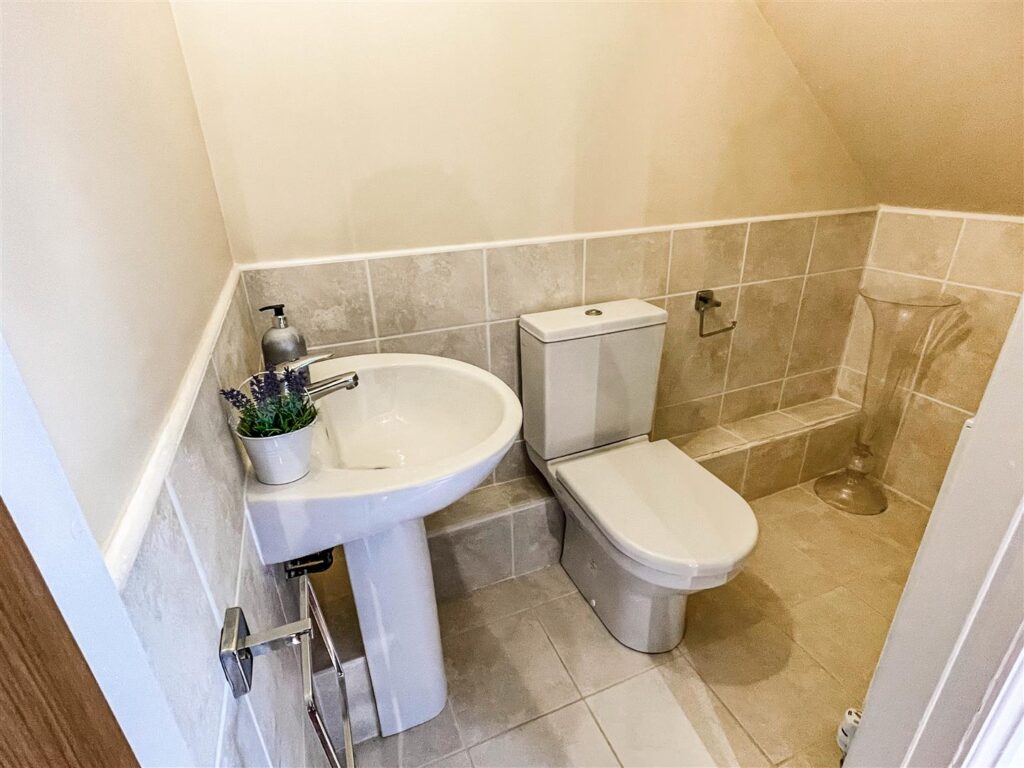 Bluebell House, Cheddleton Road, Leek, ST13 5QZ
