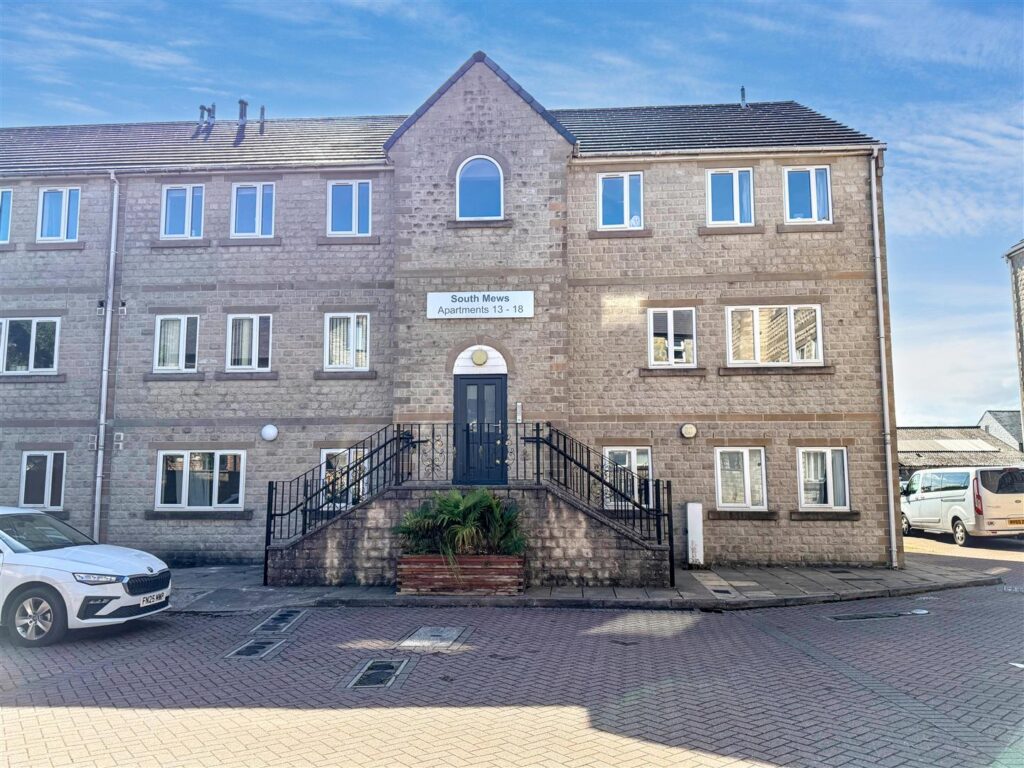 South Mews, Buxton, Derbyshire, SK17 6GE