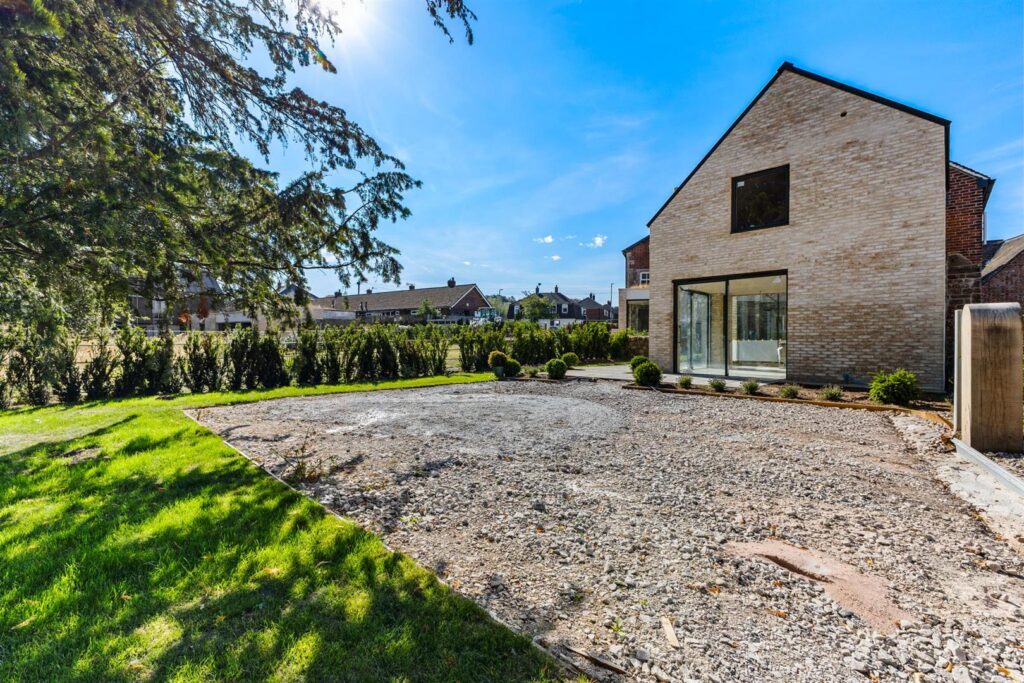 Haregate Road, Leek, Staffordshire, ST13 6PX