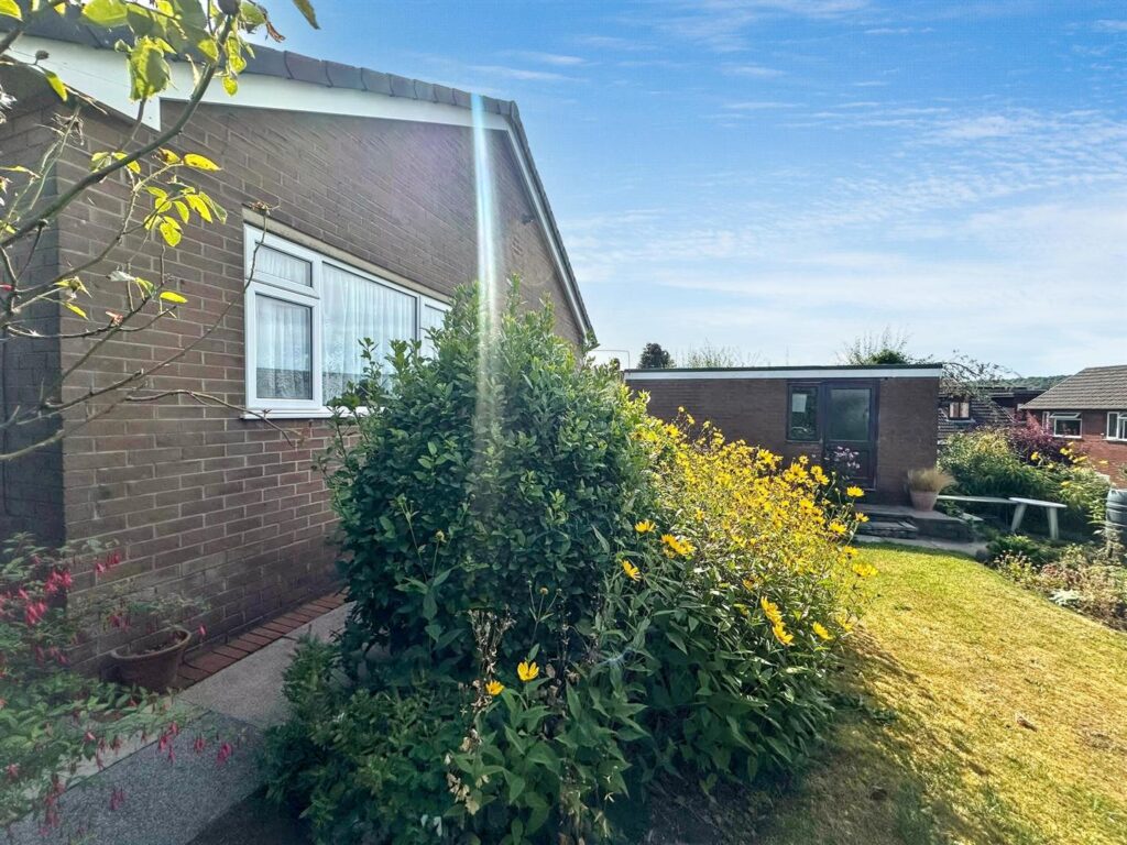 Patch Meadow Road, Cheadle, Staffordshire, ST10 1PX