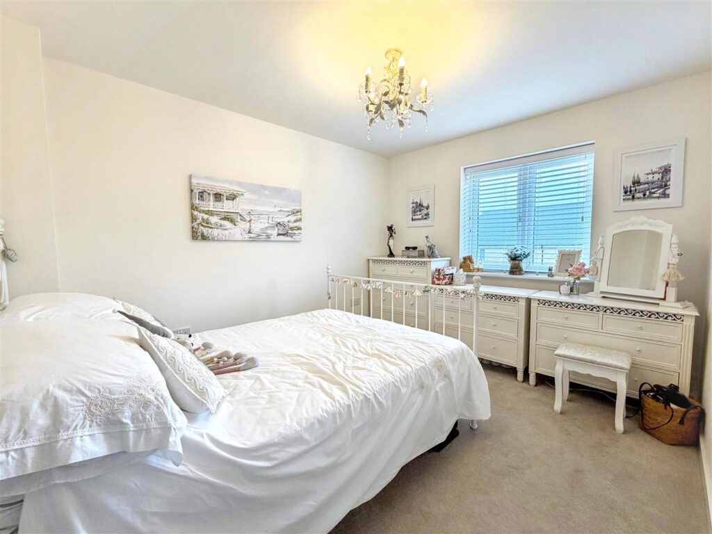 Hardwick Road, Harpur Hill, Buxton, Derbyshire, SK17 9XW
