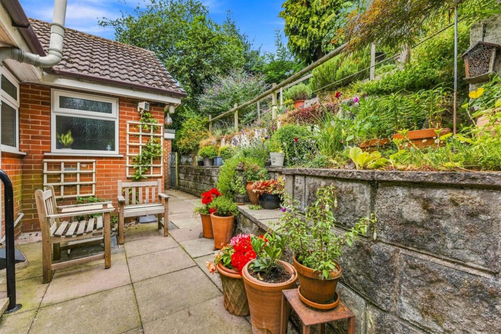 Cauldon Close, Leek, Staffordshire, ST13 5SH