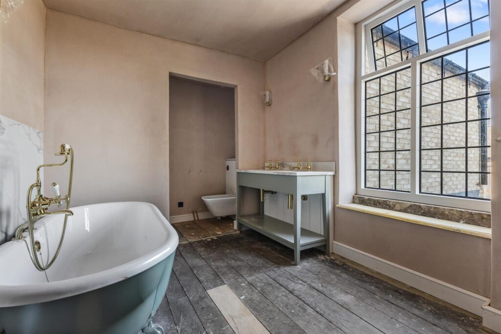 Haregate Road, Leek, Staffordshire, ST13 6PX