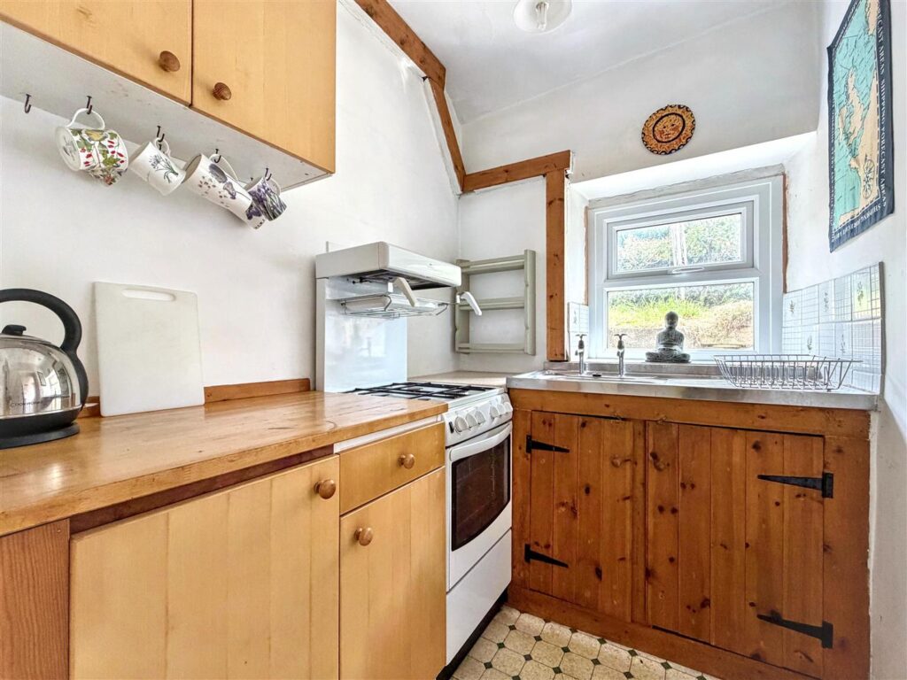 Windsor Road, Buxton, Derbyshire, SK17 7NS