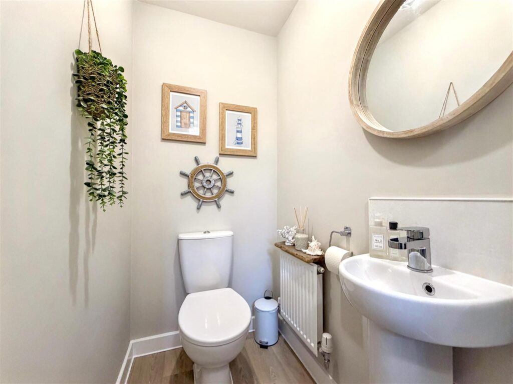 Hardwick Road, Harpur Hill, Buxton, Derbyshire, SK17 9XW