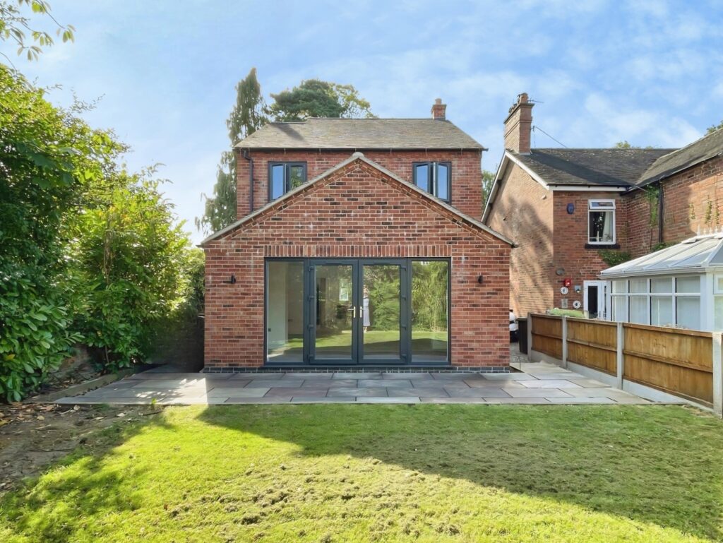 Cheadle Road, Cheddleton, Staffordshire, ST13 7BH