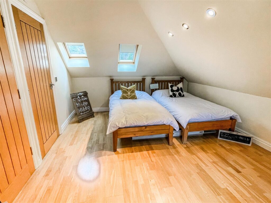 Bluebell House, Cheddleton Road, Leek, ST13 5QZ