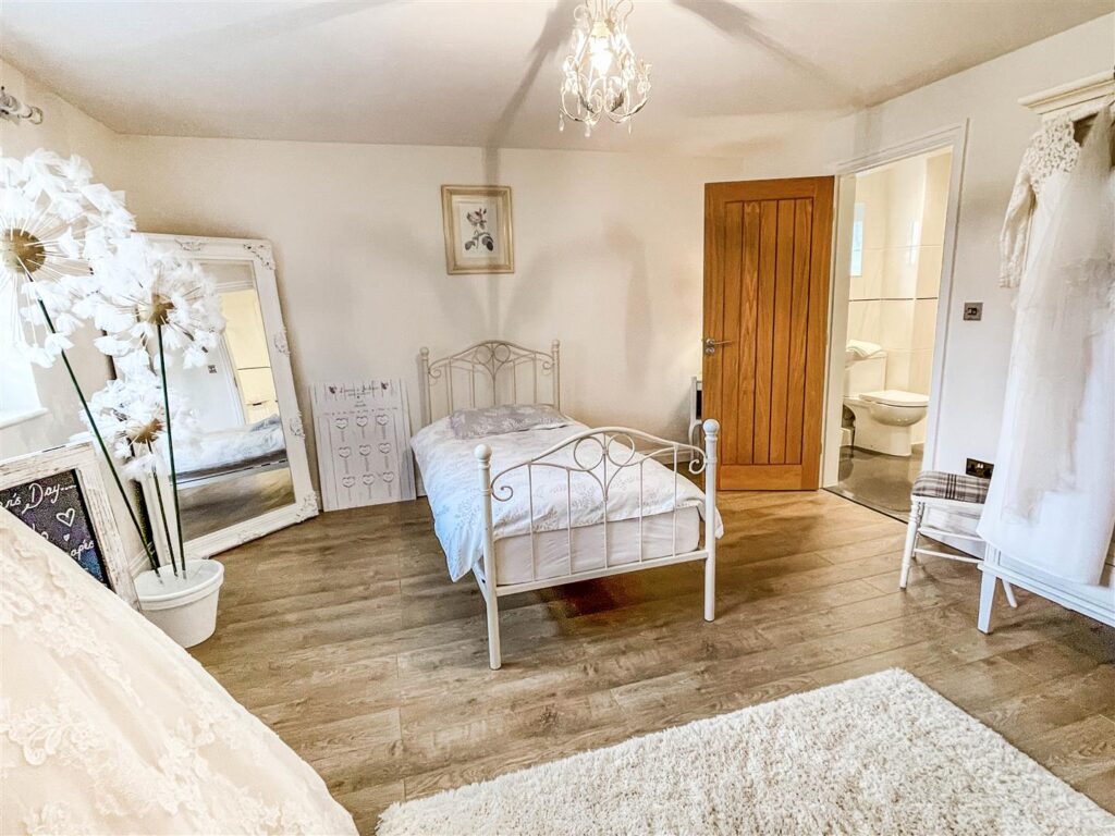 Bluebell House, Cheddleton Road, Leek, ST13 5QZ