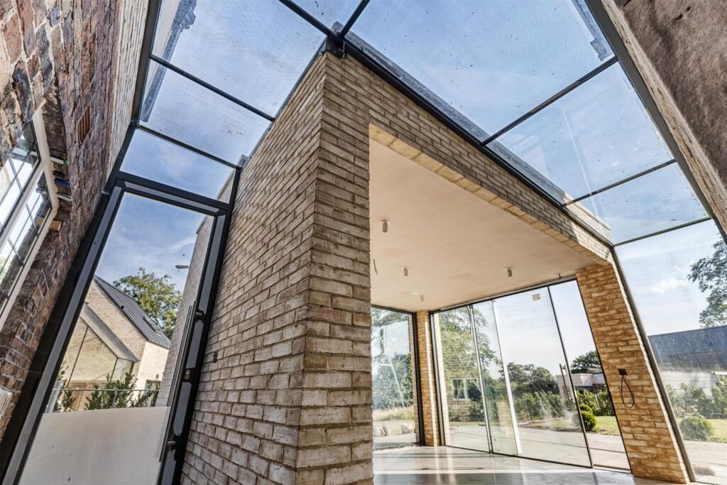 Haregate Road, Leek, Staffordshire, ST13 6PX