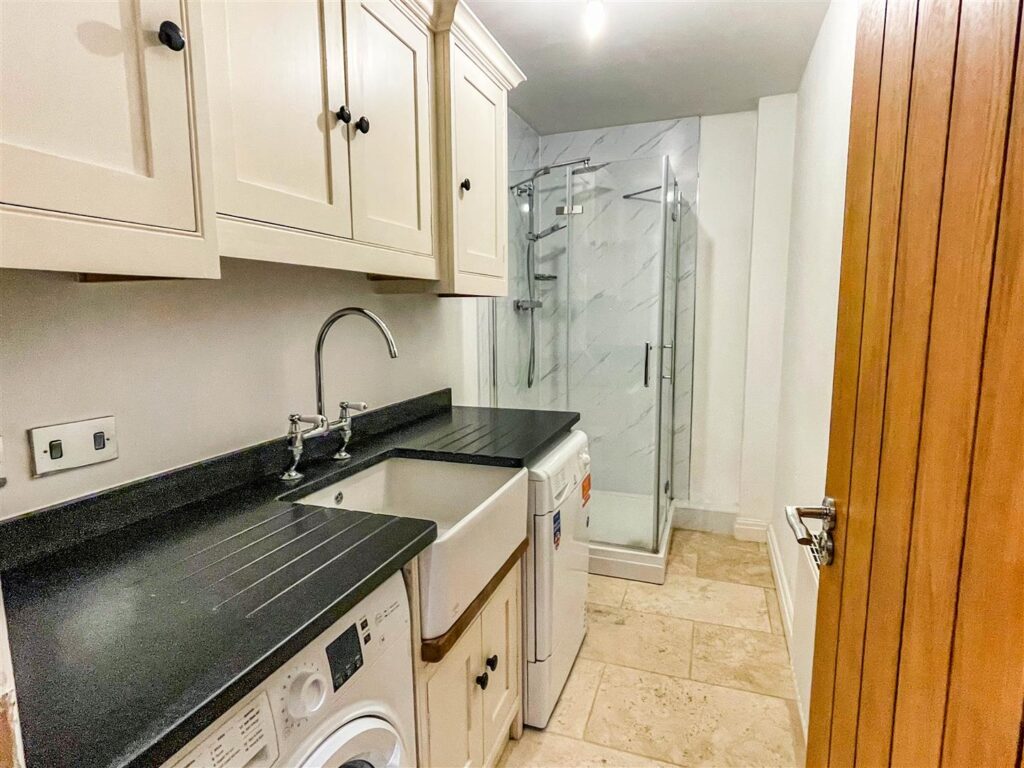 Bluebell House, Cheddleton Road, Leek, ST13 5QZ