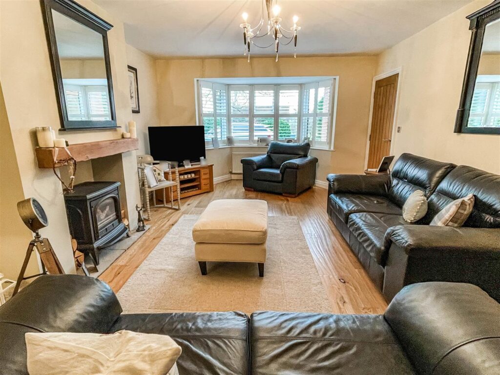 Bluebell House, Cheddleton Road, Leek, ST13 5QZ