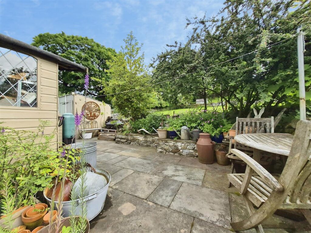 Earl Sterndale, Nr Buxton, Derbyshire, SK17 0BU