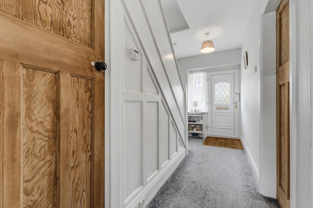 Leek Road, Buxton, Derbyshire, SK17 6UD