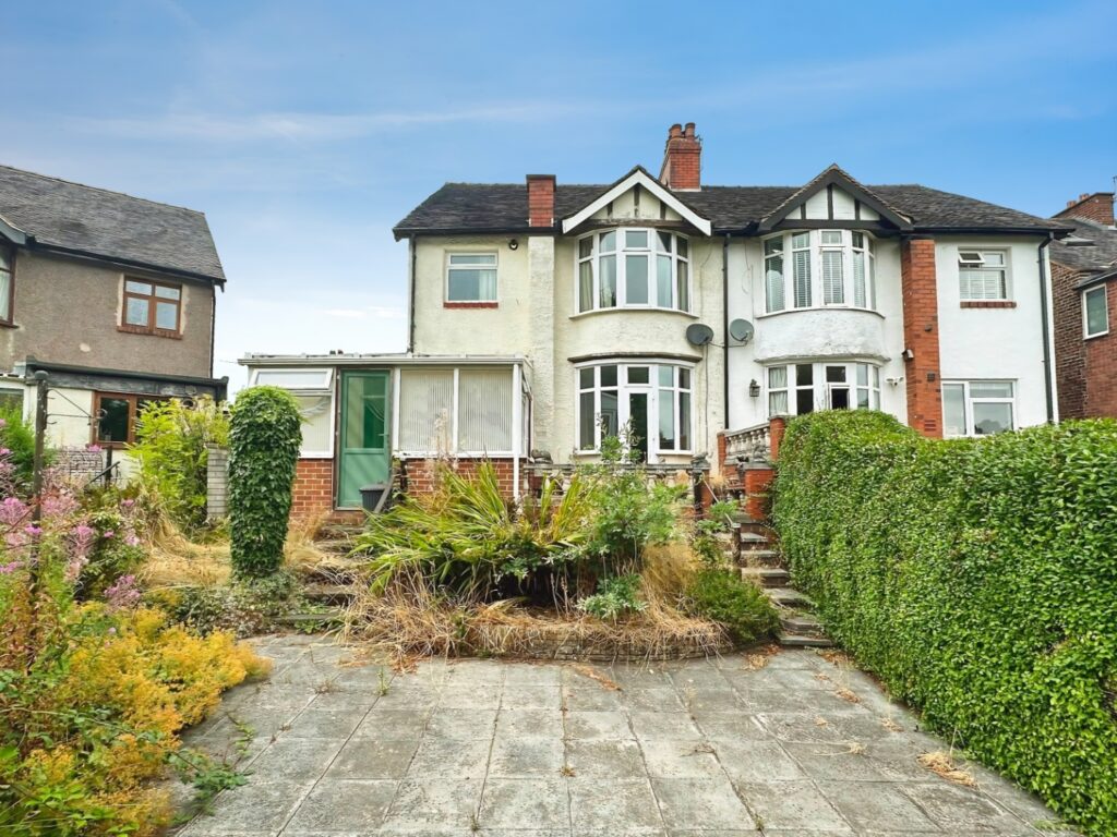 Wood Street, Leek, Staffordshire, ST13 5LX