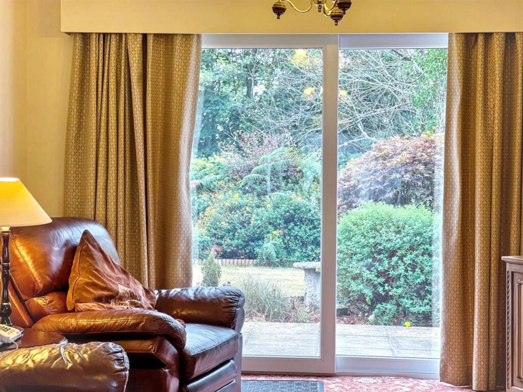 Westwood Park Drive, Leek, Staffordshire, ST13 8NG
