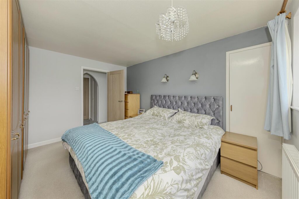 Errwood Avenue, Buxton, Derbyshire, SK17 9BD