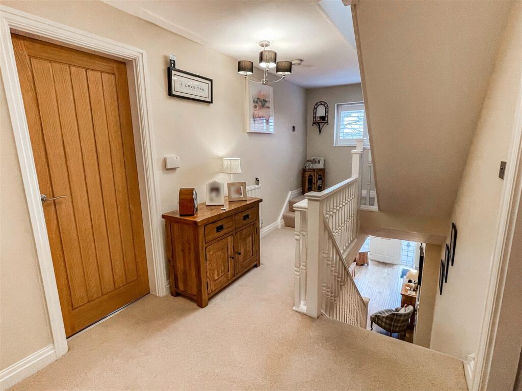 Bluebell House, Cheddleton Road, Leek, ST13 5QZ