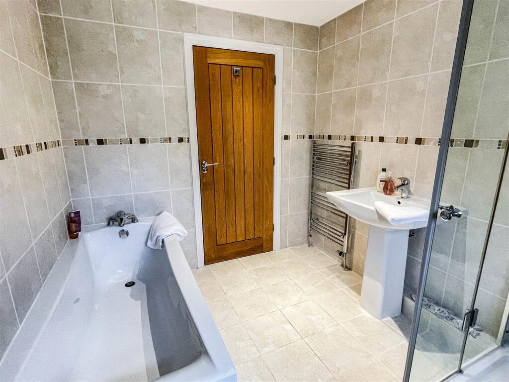 Bluebell House, Cheddleton Road, Leek, ST13 5QZ