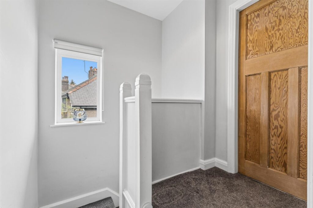 Leek Road, Buxton, Derbyshire, SK17 6UD