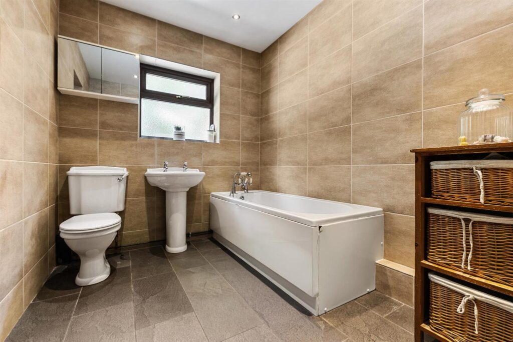 Hil Colm, Bottomhouse, Near Leek, ST13 7QD