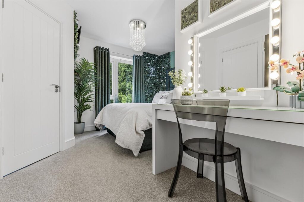 Harold Hines Way, Trentham, Stoke-On-Trent, ST4 8ZL