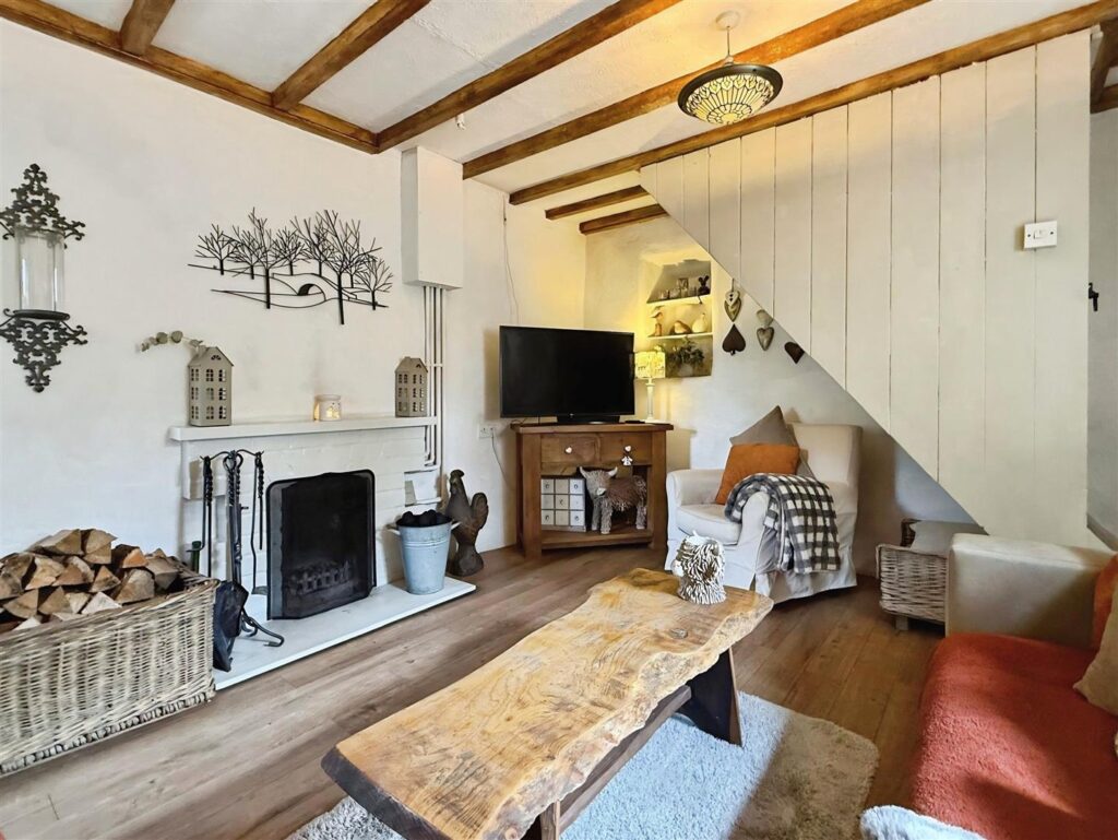 Earl Sterndale, Nr Buxton, Derbyshire, SK17 0BU