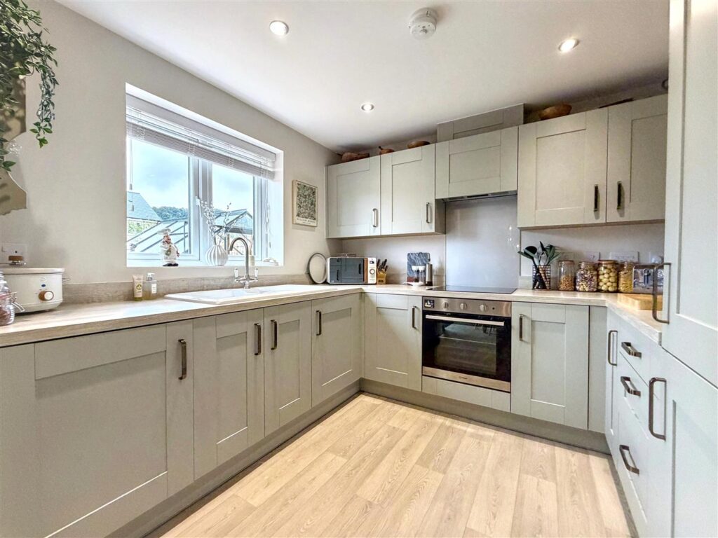 Hardwick Road, Harpur Hill, Buxton, Derbyshire, SK17 9XW