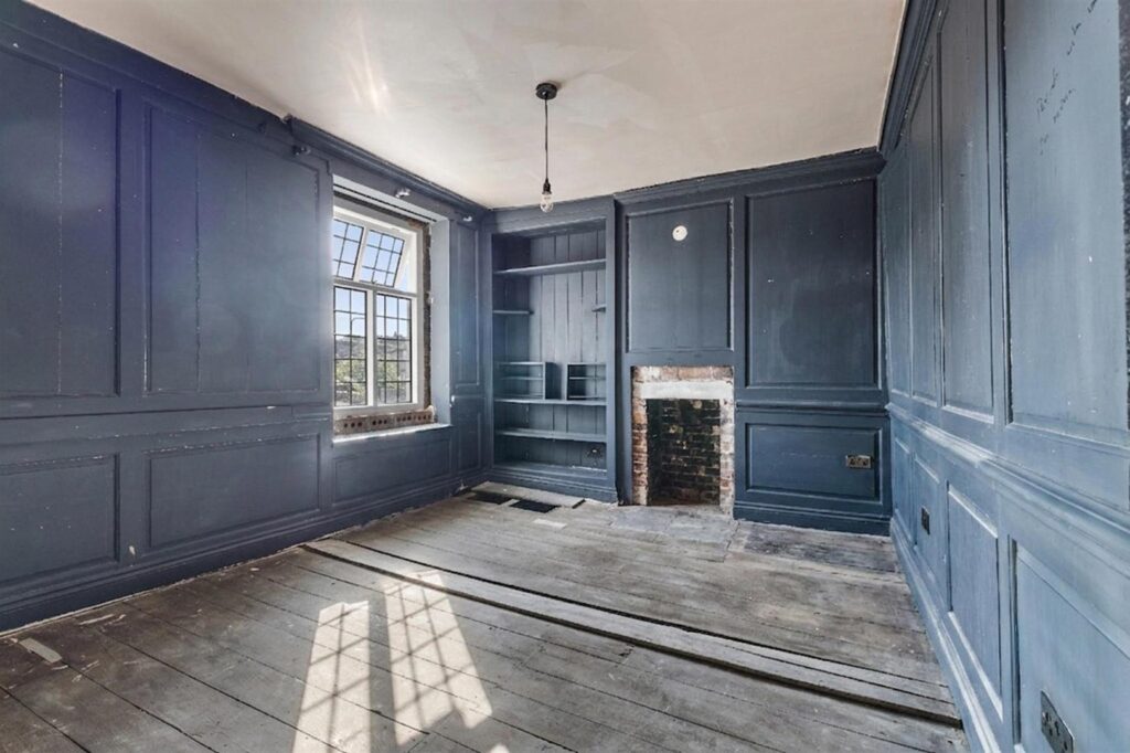 Haregate Road, Leek, Staffordshire, ST13 6PX