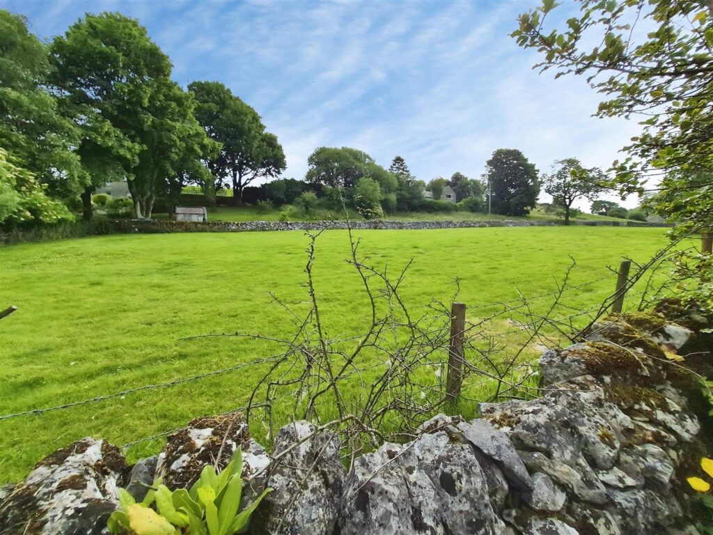 Earl Sterndale, Nr Buxton, Derbyshire, SK17 0BU