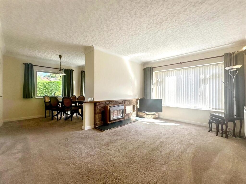 Patch Meadow Road, Cheadle, Staffordshire, ST10 1PX