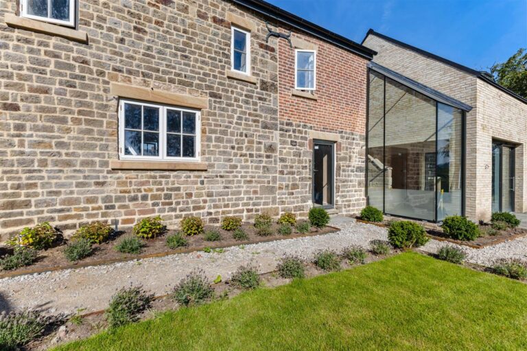 Haregate Road, Leek, Staffordshire, ST13 6PX