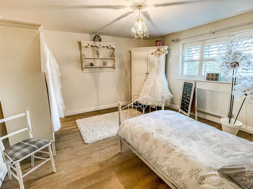 Bluebell House, Cheddleton Road, Leek, ST13 5QZ