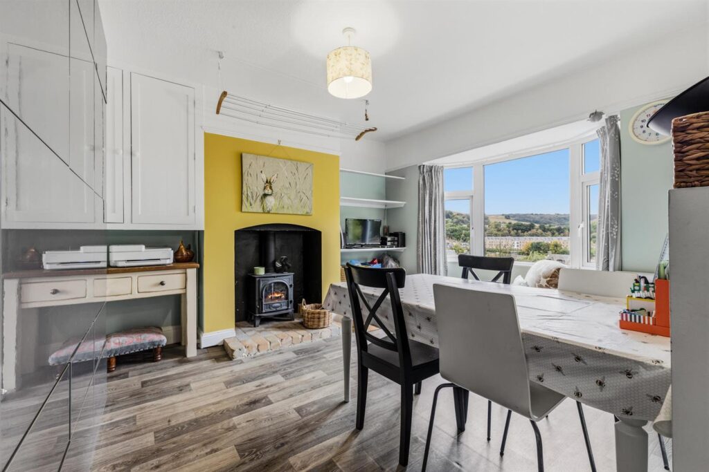 Curzon Road, Buxton, Derbyshire, SK17 6QS
