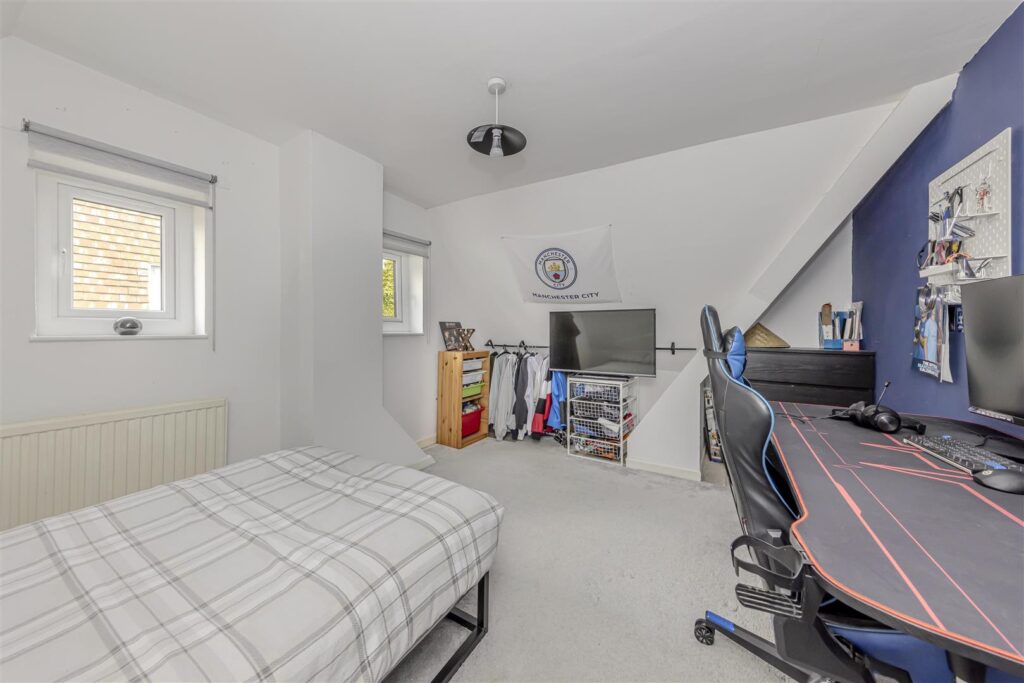 Errwood Avenue, Buxton, Derbyshire, SK17 9BD