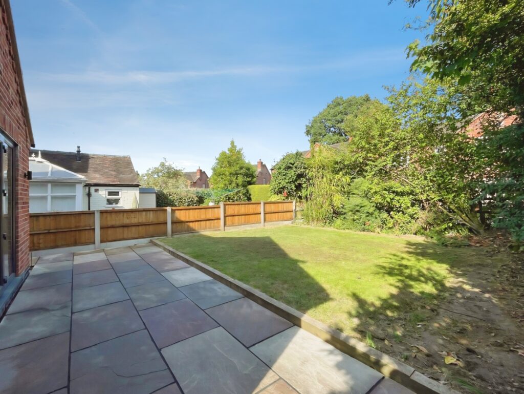 Cheadle Road, Cheddleton, Staffordshire, ST13 7BH
