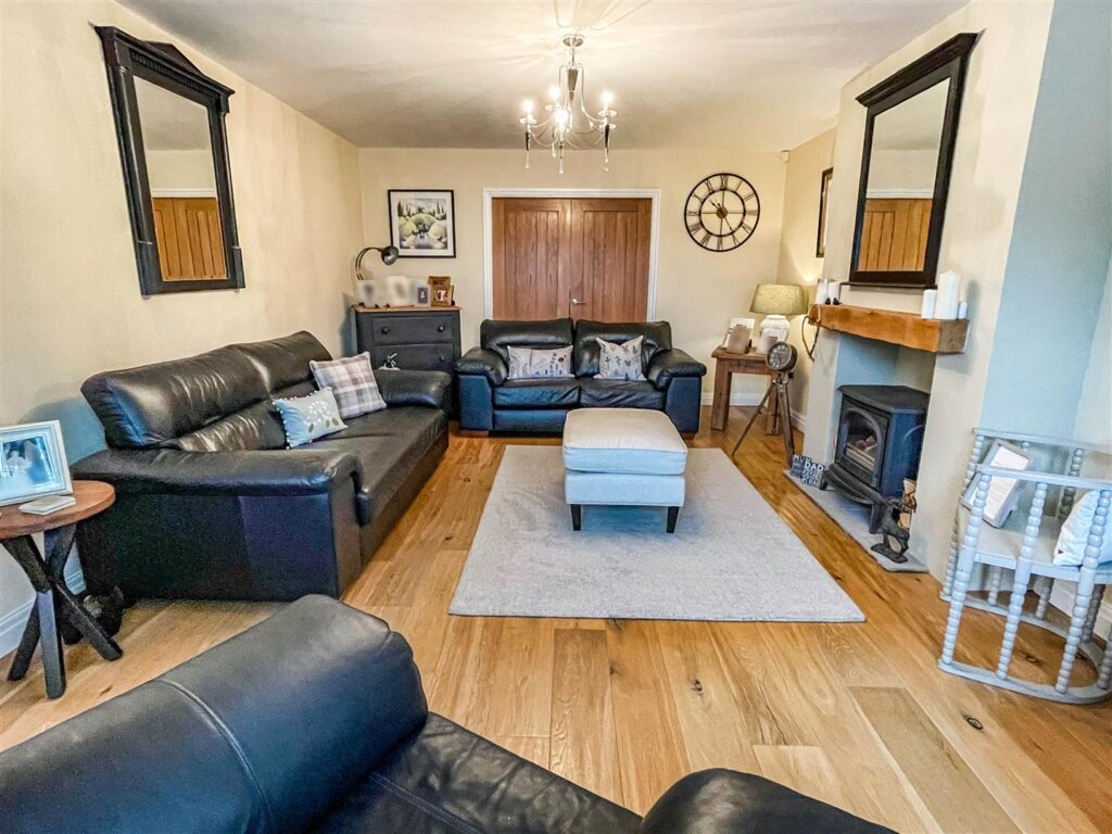 Bluebell House, Cheddleton Road, Leek, ST13 5QZ