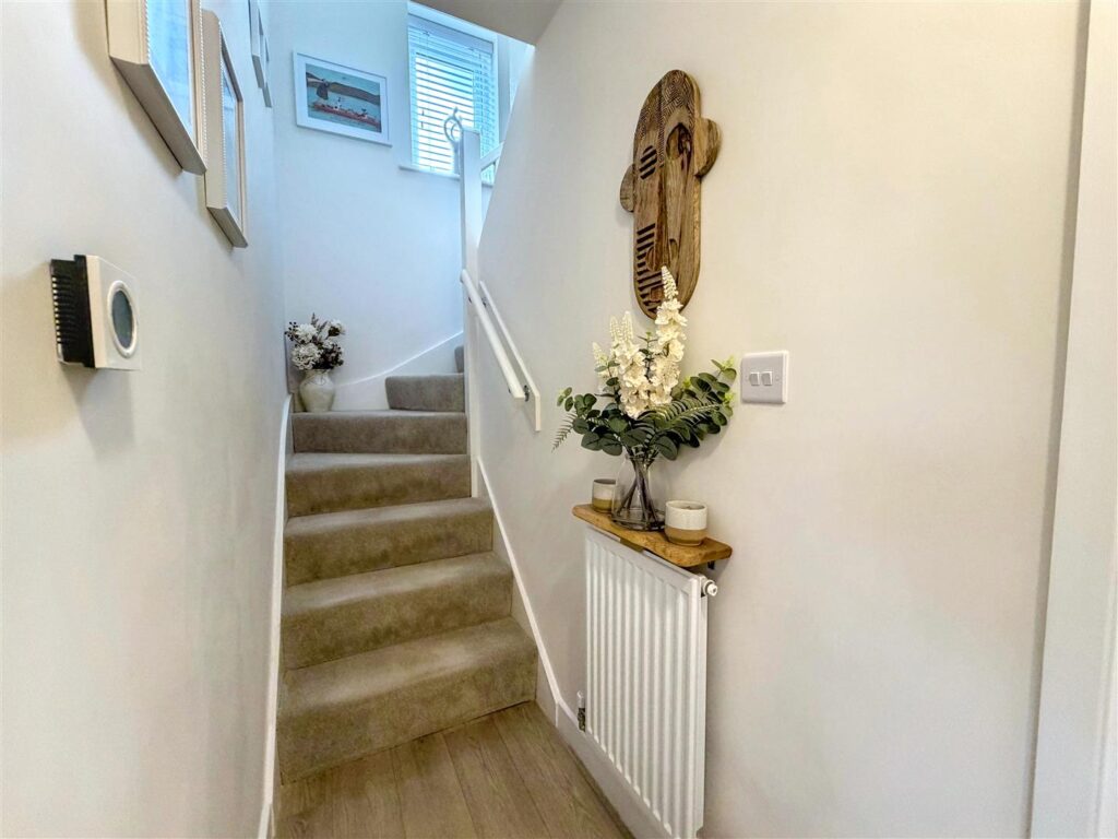 Hardwick Road, Harpur Hill, Buxton, Derbyshire, SK17 9XW