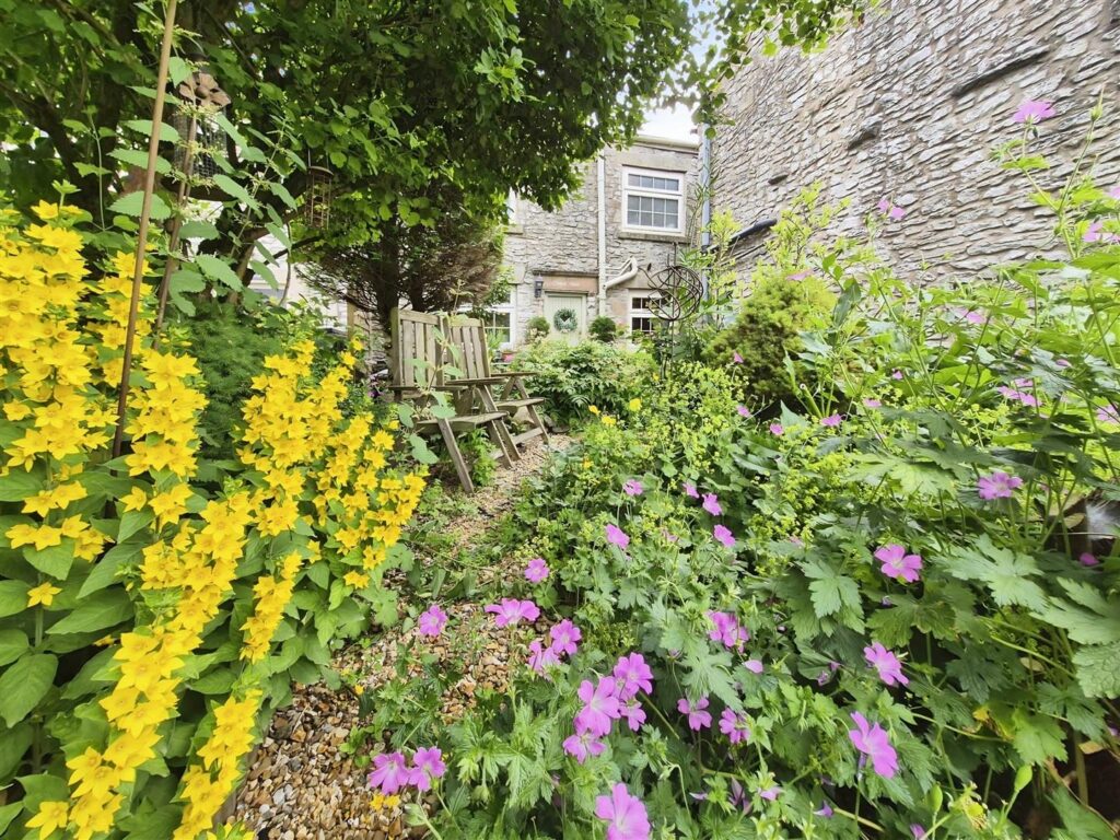 Earl Sterndale, Nr Buxton, Derbyshire, SK17 0BU