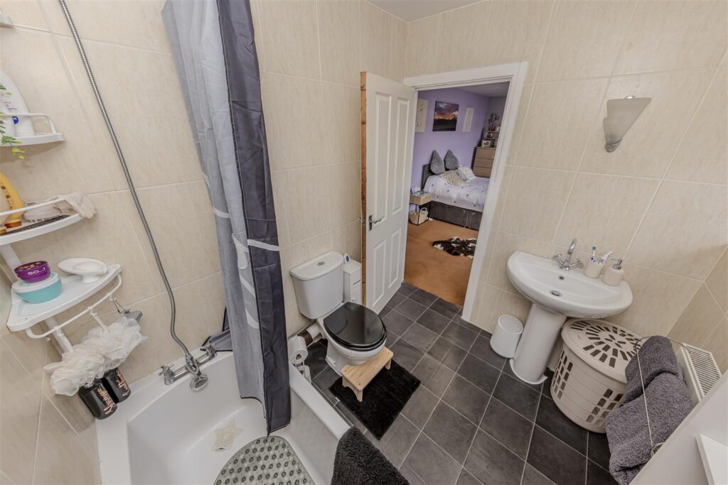 Coopers Close, Leek, Staffordshire, ST13 8JL