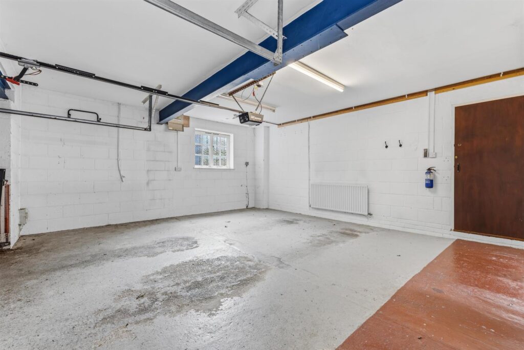 Tunstead Milton, Whaley Bridge, High Peak, SK23 7ER