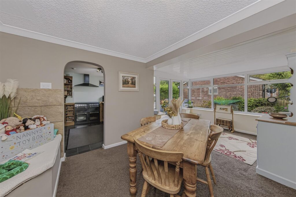 Coopers Close, Leek, Staffordshire, ST13 8JL