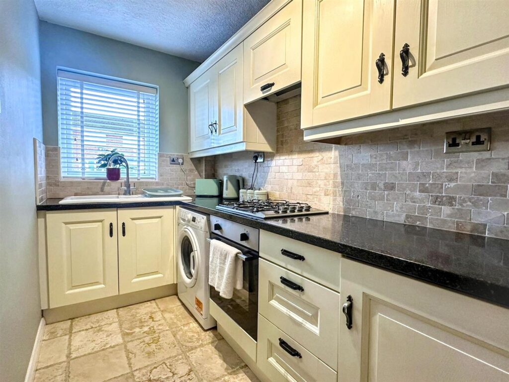 Rennie Crescent, Cheddleton, Leek