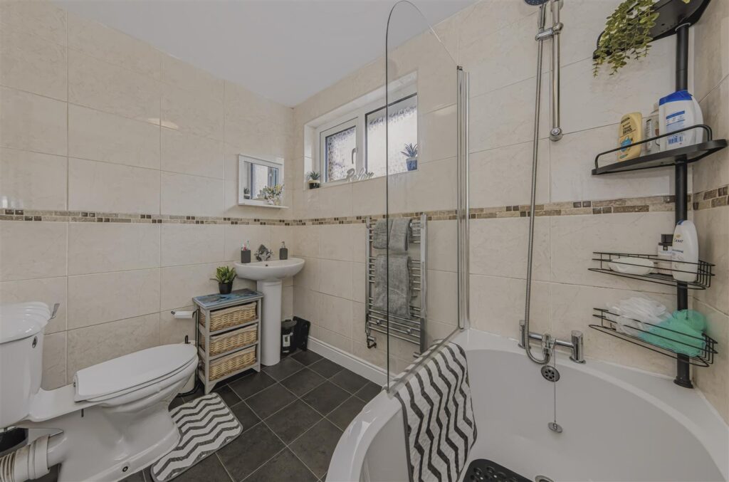 Coopers Close, Leek, Staffordshire, ST13 8JL