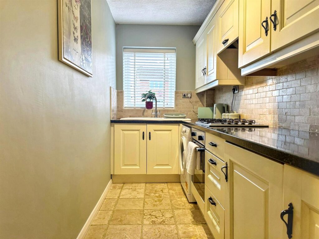 Rennie Crescent, Cheddleton, Leek