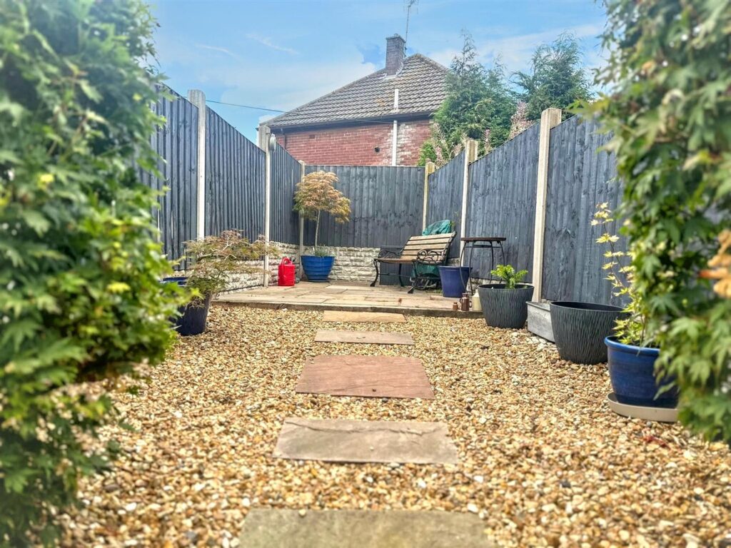 Tawney Crescent, Weston Coyney, Staffordshire, ST3 6LD