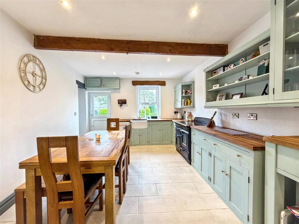 High Street, Longnor, Nr Buxton, Derbyshire, SK17 0PG