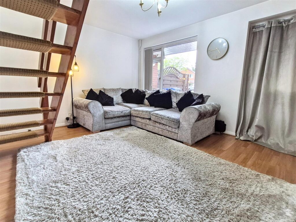 Chatsworth Drive, Werrington, Staffordshire, ST9 0PA